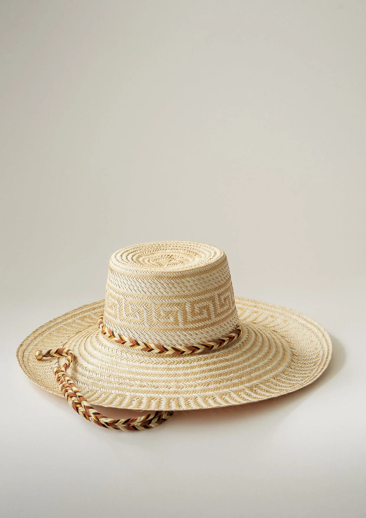 Sombreros ala ancha con cinto