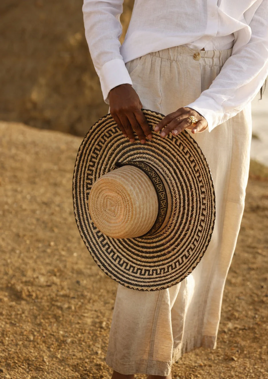 Sombreros ala ancha con cinto